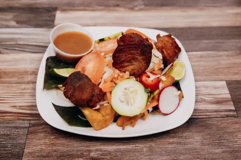 La Plazita Supermarket restaurent items