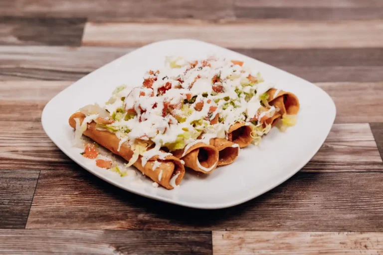 La Plazita Supermarket restaurent items 8